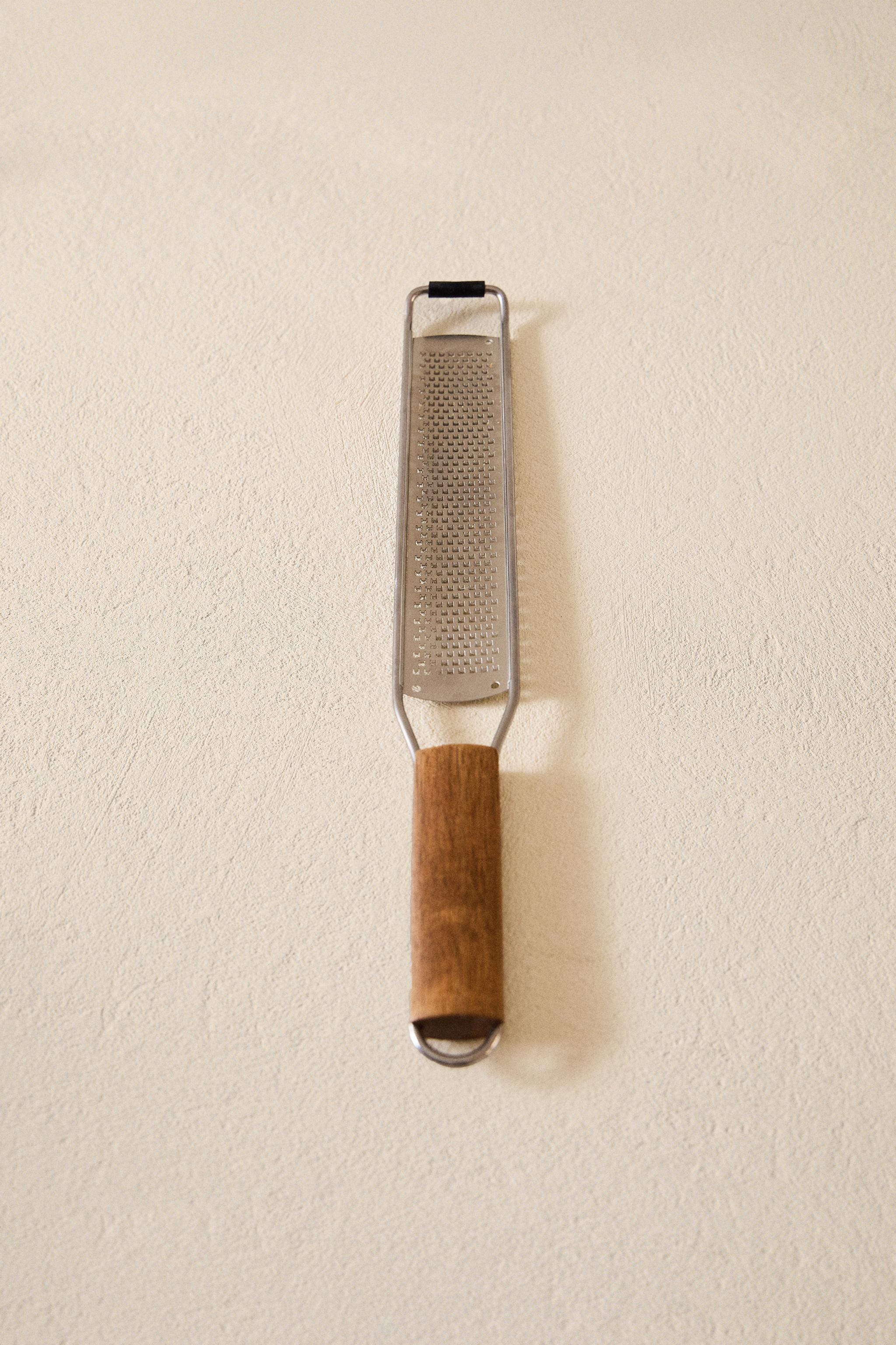 ACACIA STEEL GRATER